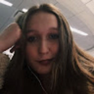 Meet your Posher, Steph